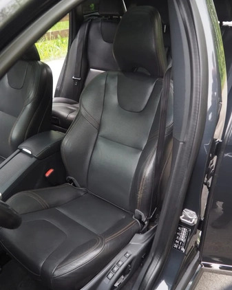 Volvo XC 60 cena 59900 przebieg: 237400, rok produkcji 2015 z Sanok małe 742